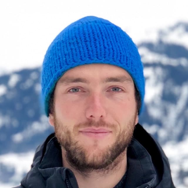 Thomas, owner and host of Aevi Homes