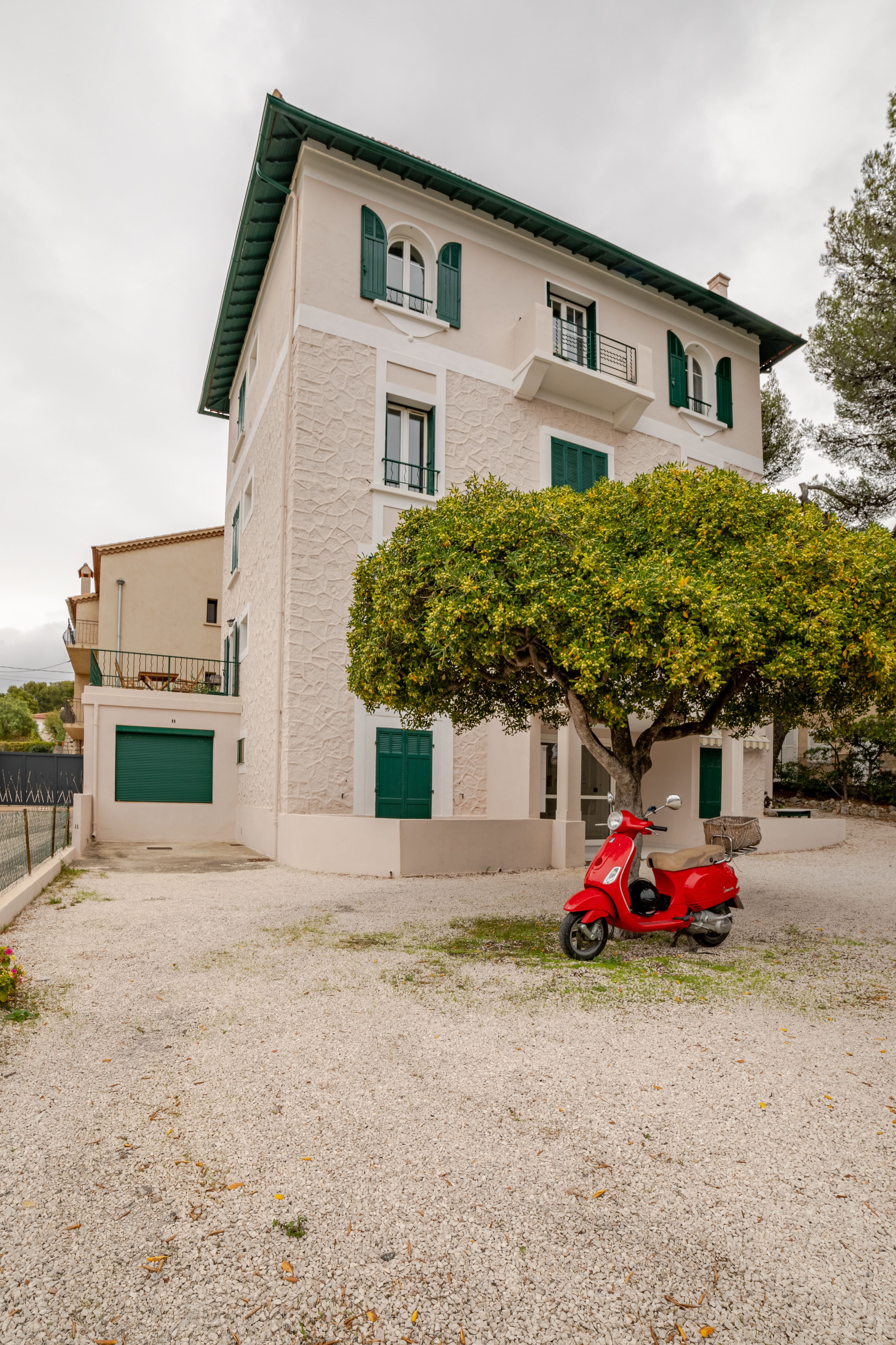 Das Haus und sein Garten, Sanary-sur-Mer